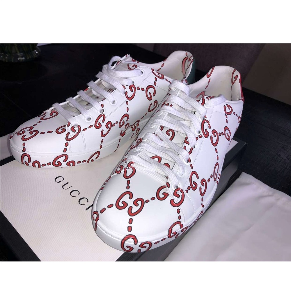 Shoes - Picture 4 of 7